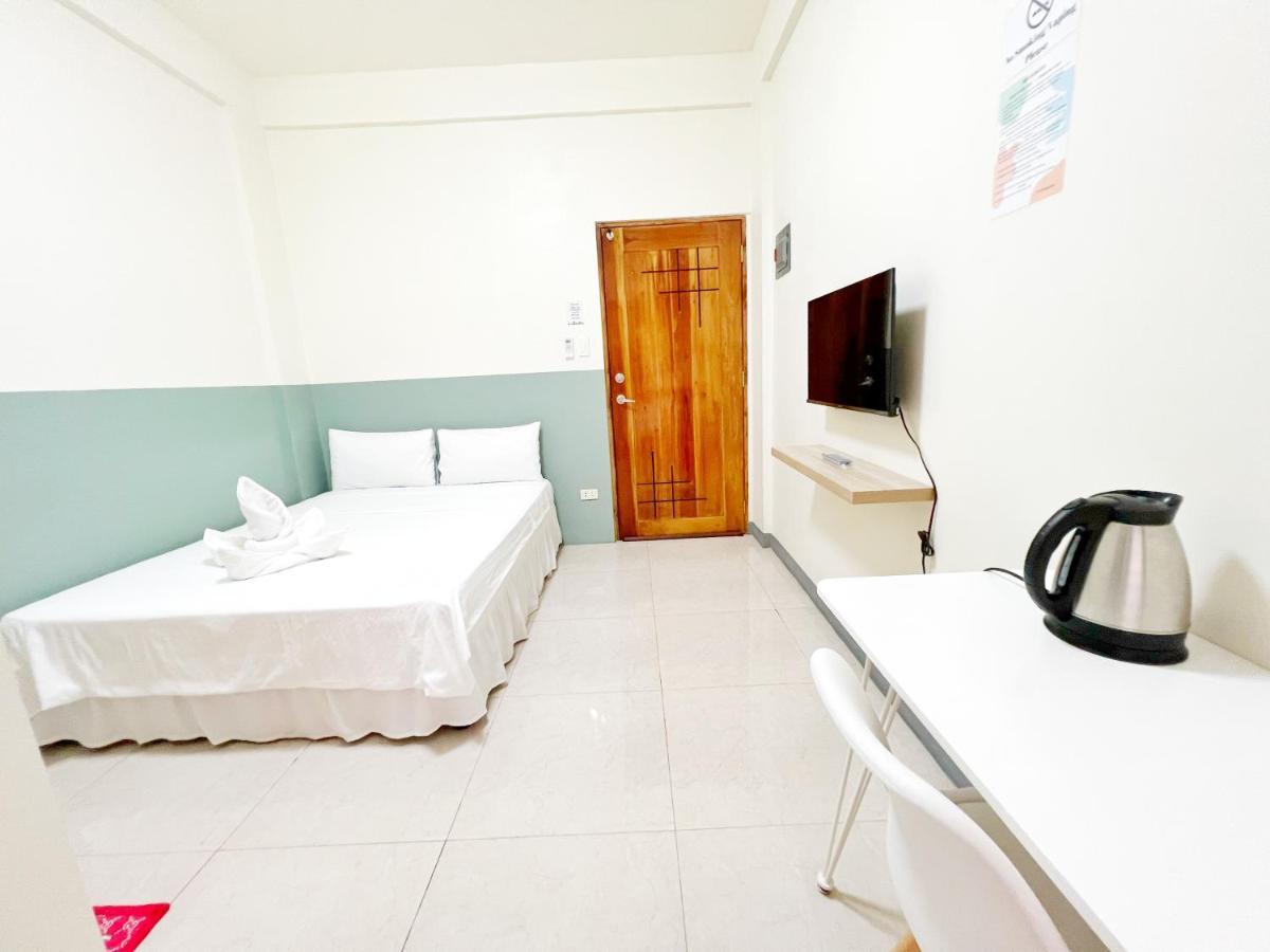 Verra Inn Tagaytay City ภายนอก รูปภาพ
