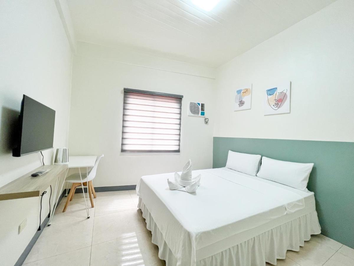 Verra Inn Tagaytay City ภายนอก รูปภาพ